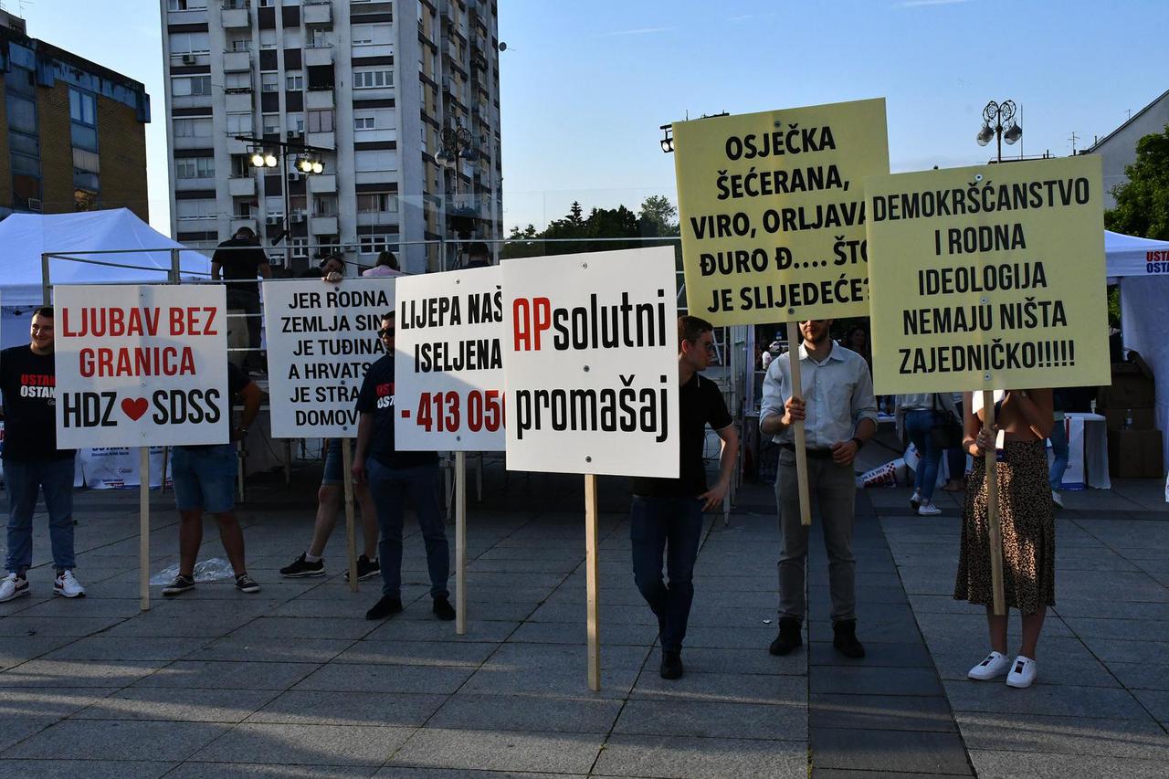 Slavonski Brod: Veliki skup Domovinskog pokreta pod nazivom "Ustani i ostani"