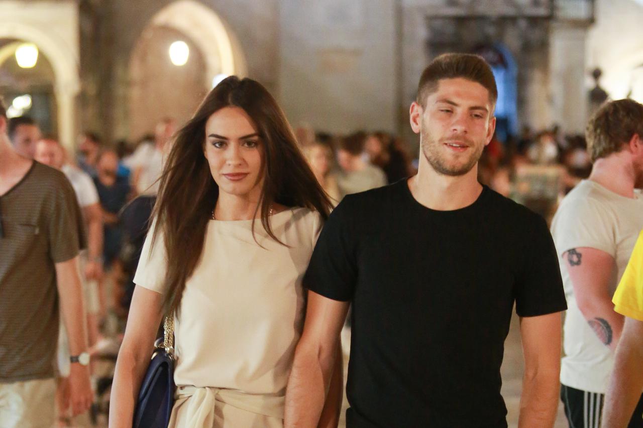 Dubrovnik: Andrej Kramarić s djevojkom prošetao Stradunom
