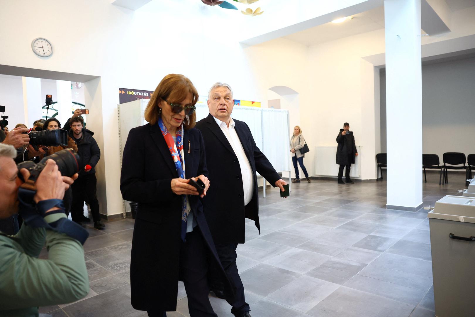 Mađarski premijer Viktor Orbán na glasovanje je došao sa suprugom Anikóm Lévai