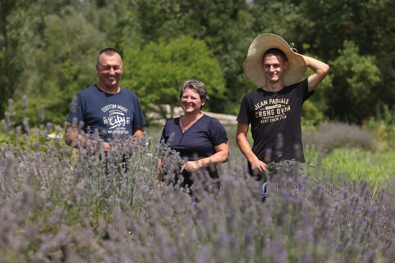 Izbor za najbolji OPG - Zlata vrijedan - OPG Golubić Mirjana