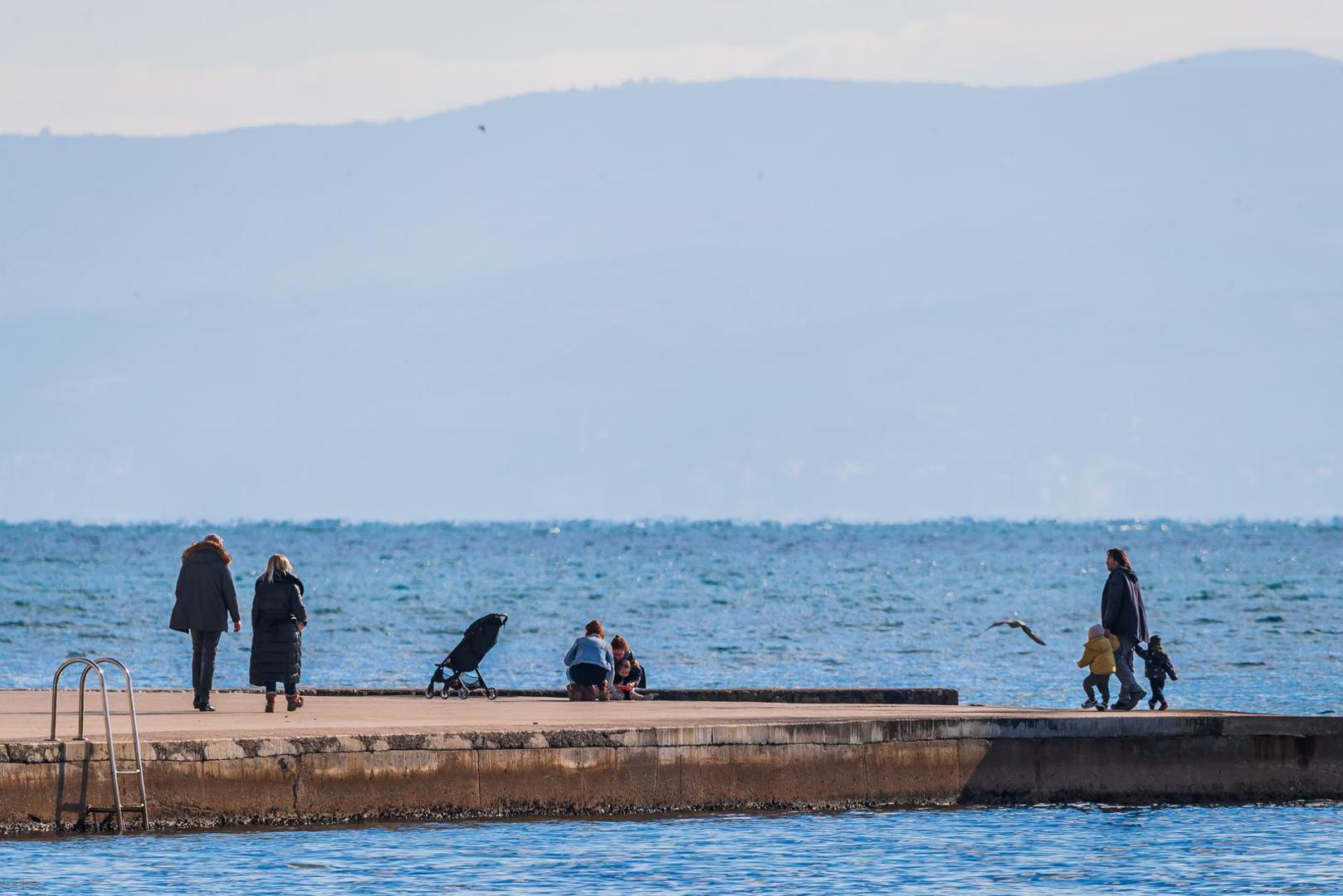 Split: Novogodišnji picigin na Bačvicama