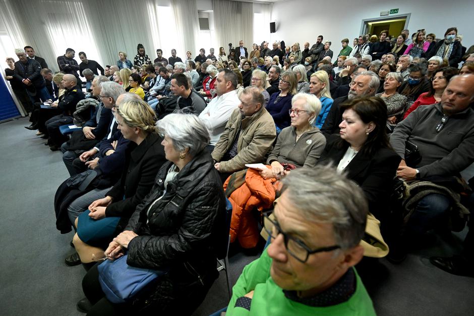Zagreb: Tribina Udruge predstavnika suvlasnika zgrada oštećenih u potresu