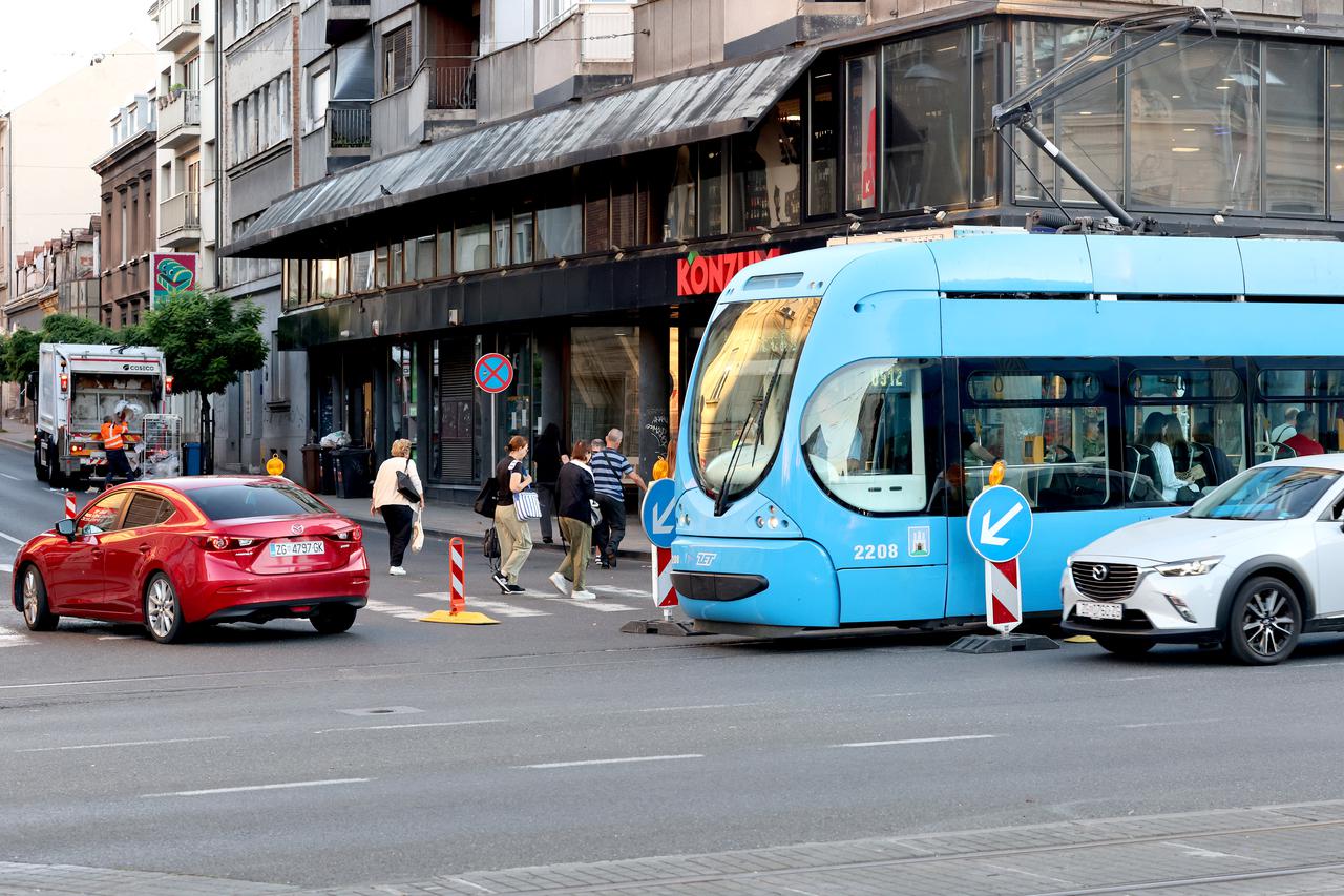Zagreb: Počeli radovi na Kvatriću, promet otežan