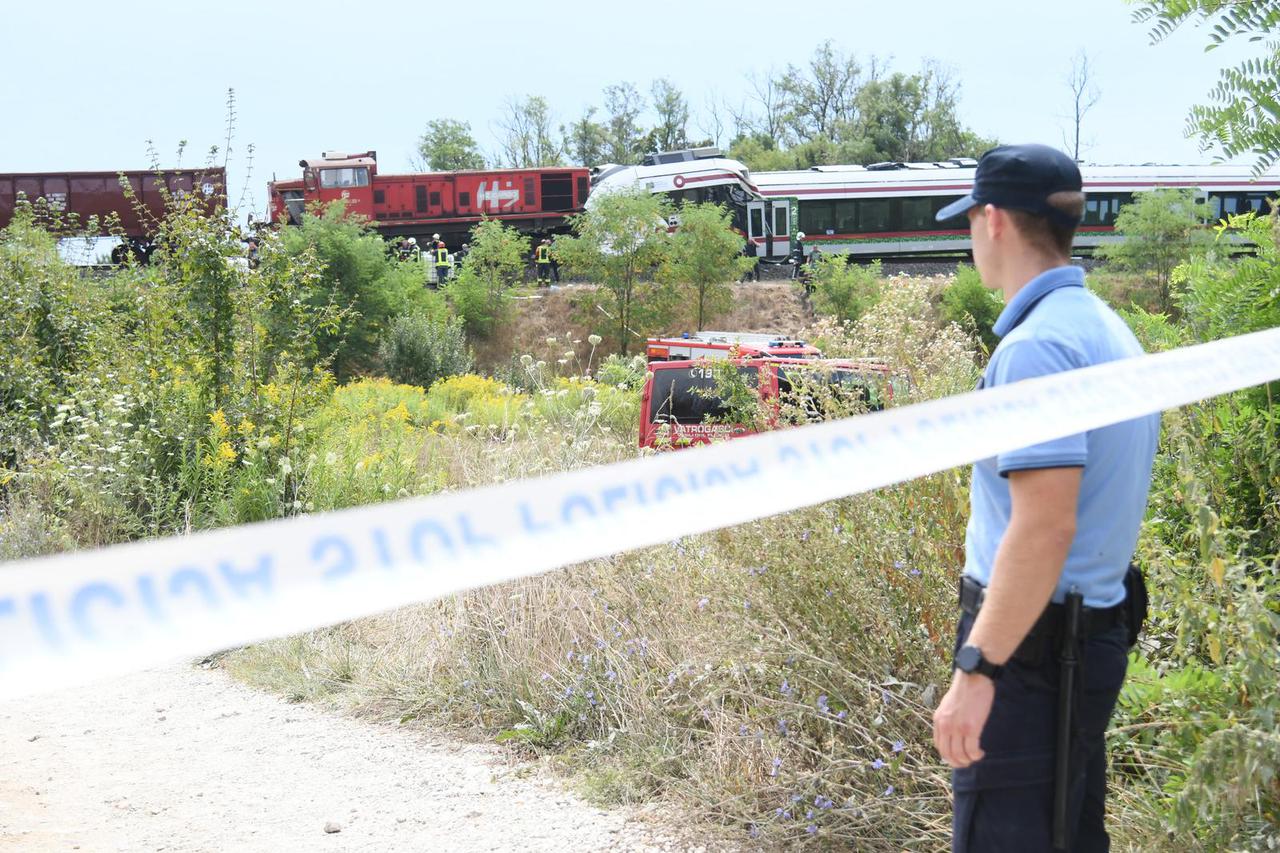 Putnički i teretni vlak sudarili su se  između Gradeca i Svetog Ivana žabno