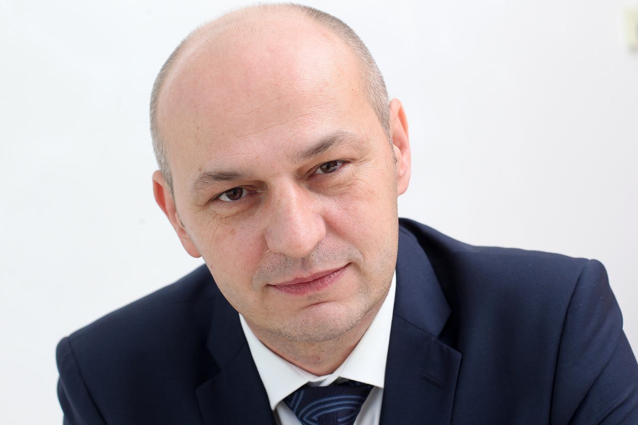 Mislav Kolakušić