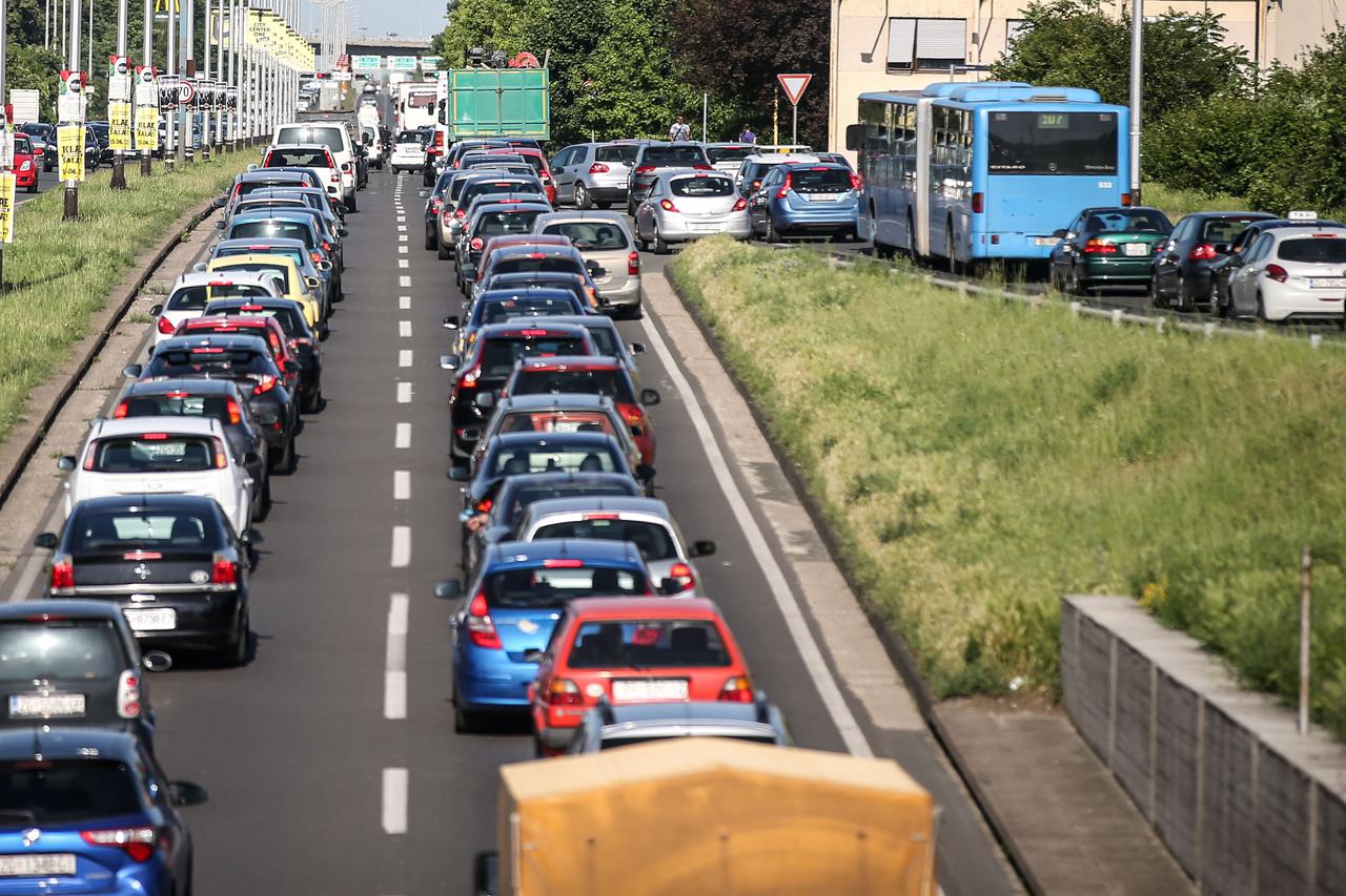 Slavonska avenija u Zagrebu