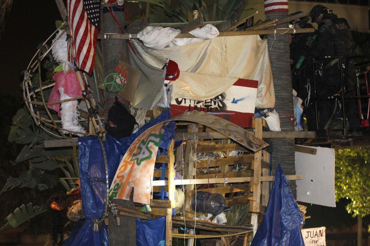 američka policija, occupy, los angeles, hazmat (1)