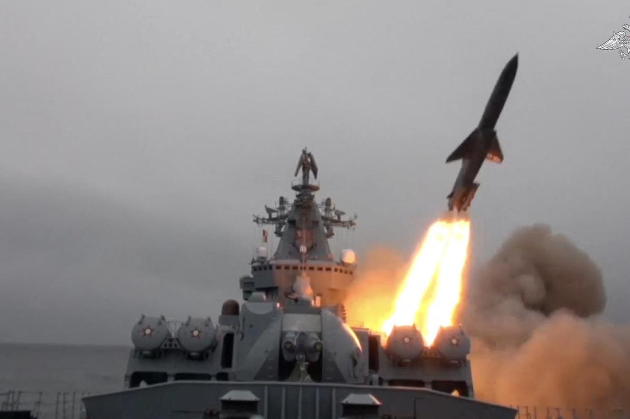 Russia holds naval drills on protecting Arctic shipping route