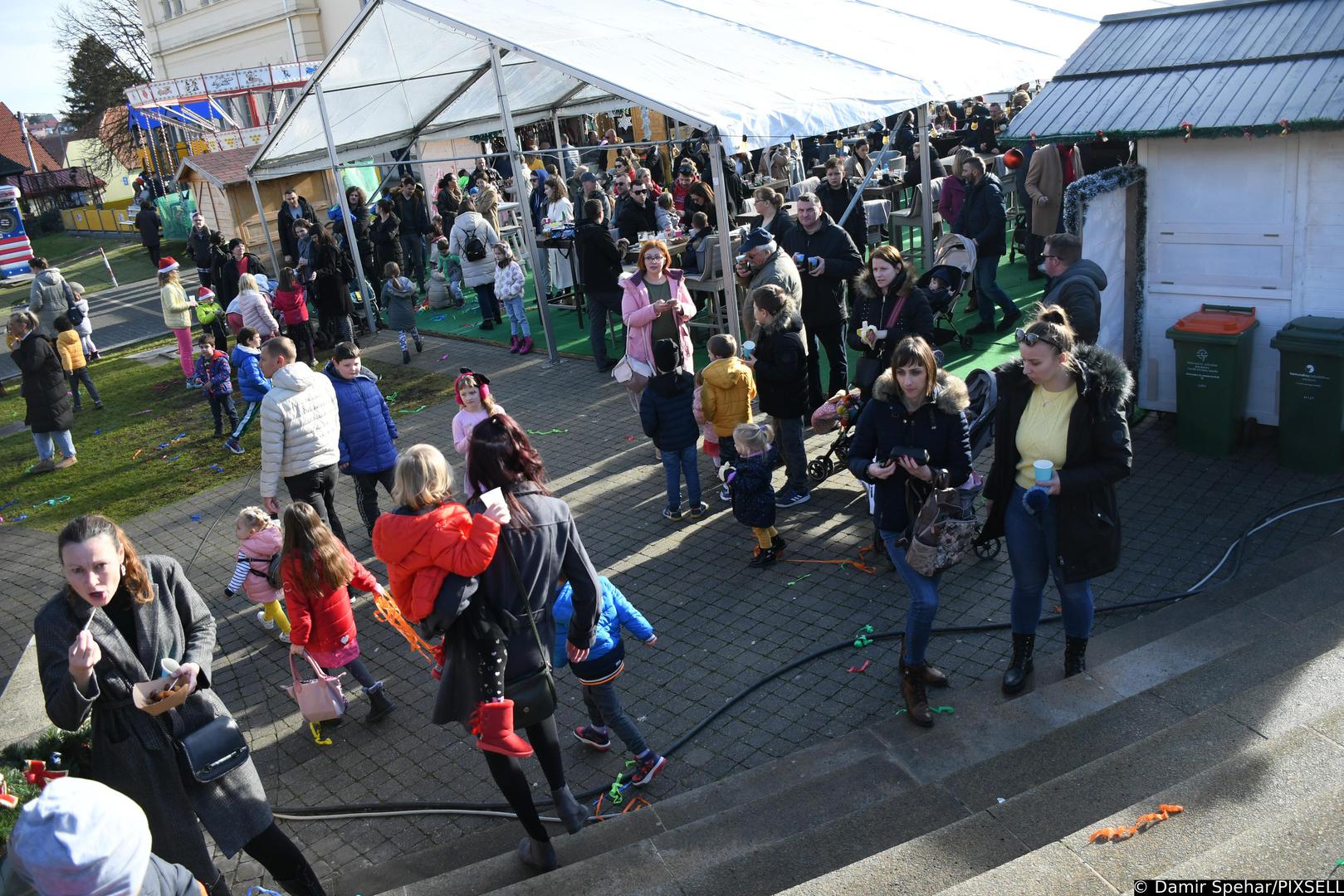 31.12.2022., Krizevci - U sklopu krizevackog Adventa organiziran je docek Djecje nove godine uz obilje zabave za malisane, ali i dorasle Photo: Damir Spehar/PIXSELL