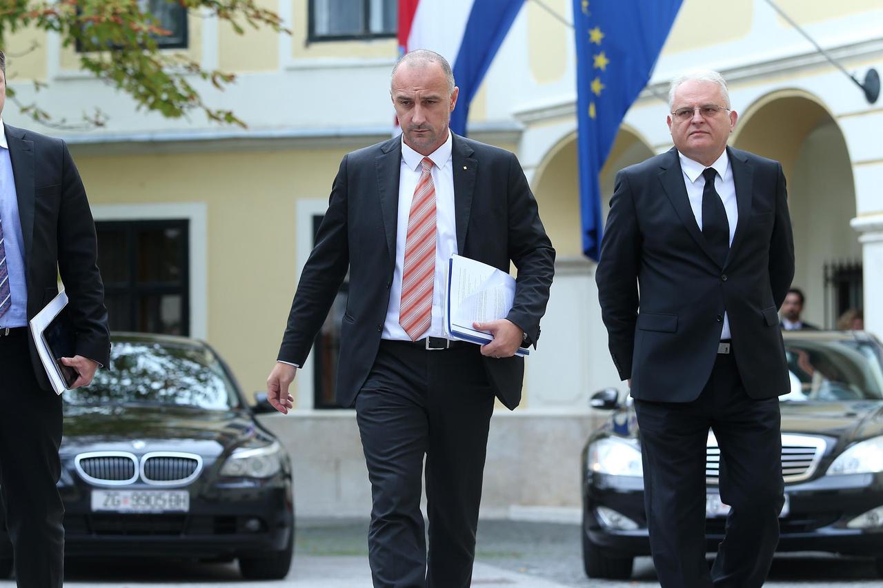 18.09.2013., Zagreb - U Visokoj ulici u Drzavnoj rezidenciji sastali su se ministar Ivan Vrdoljak, Mladen Pejnovic, Csanyi Sandor i Zoltan Aldott radi pregovora Vlade RH i MOL-a oko INA-e. Photo: Sanjin Strukic/PIXSELL