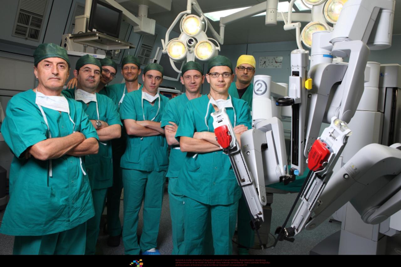 'Pisa (Italy) - Giuliana Campani, the first European woman to undergo a kidney transplant under the Da Vinci Robot operated by Professor Ugo Boggi at the Hospital Cisanello In Pisa. Pictured:  proff.A