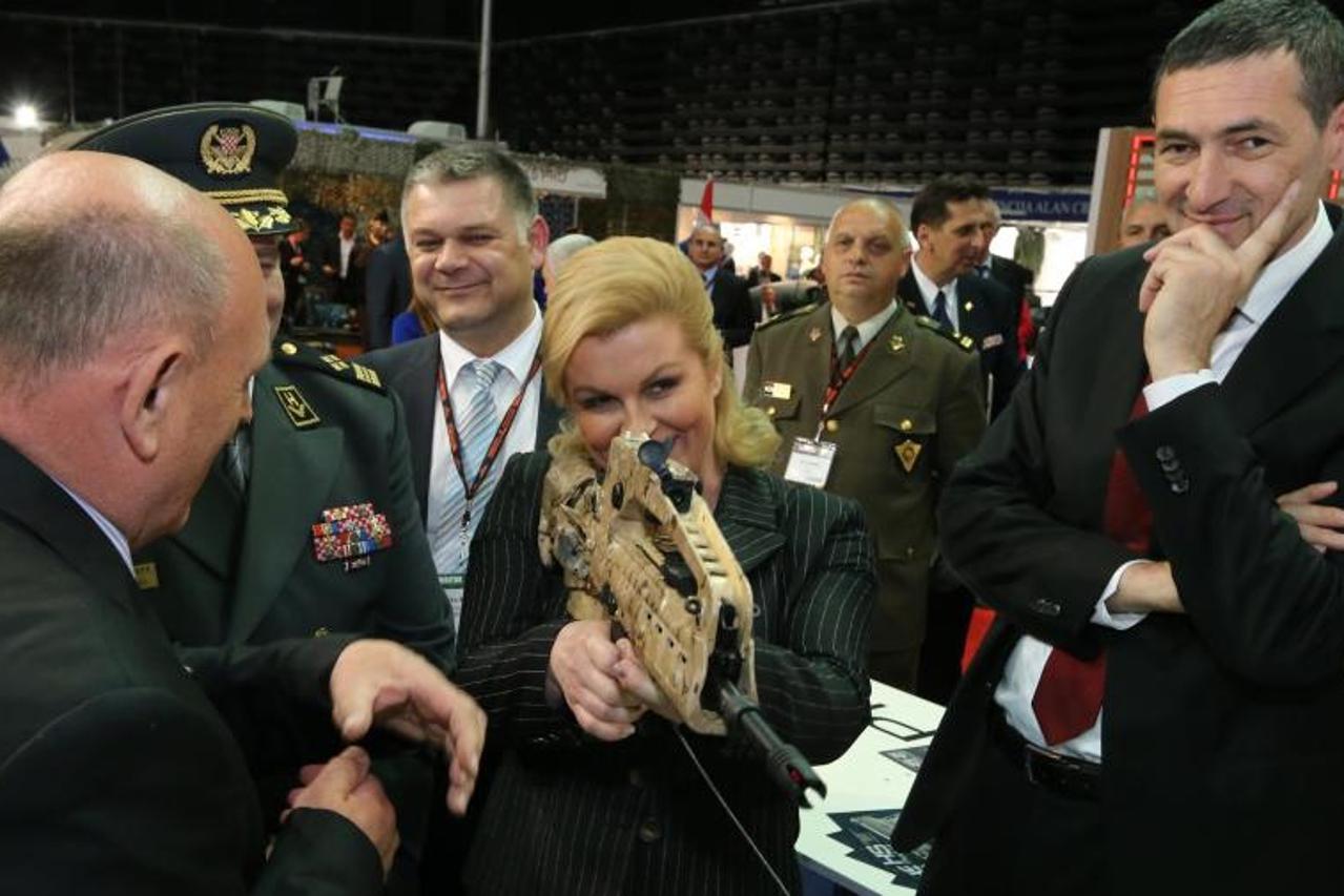 kolinda grabar-kitarović, ante kotromanović
