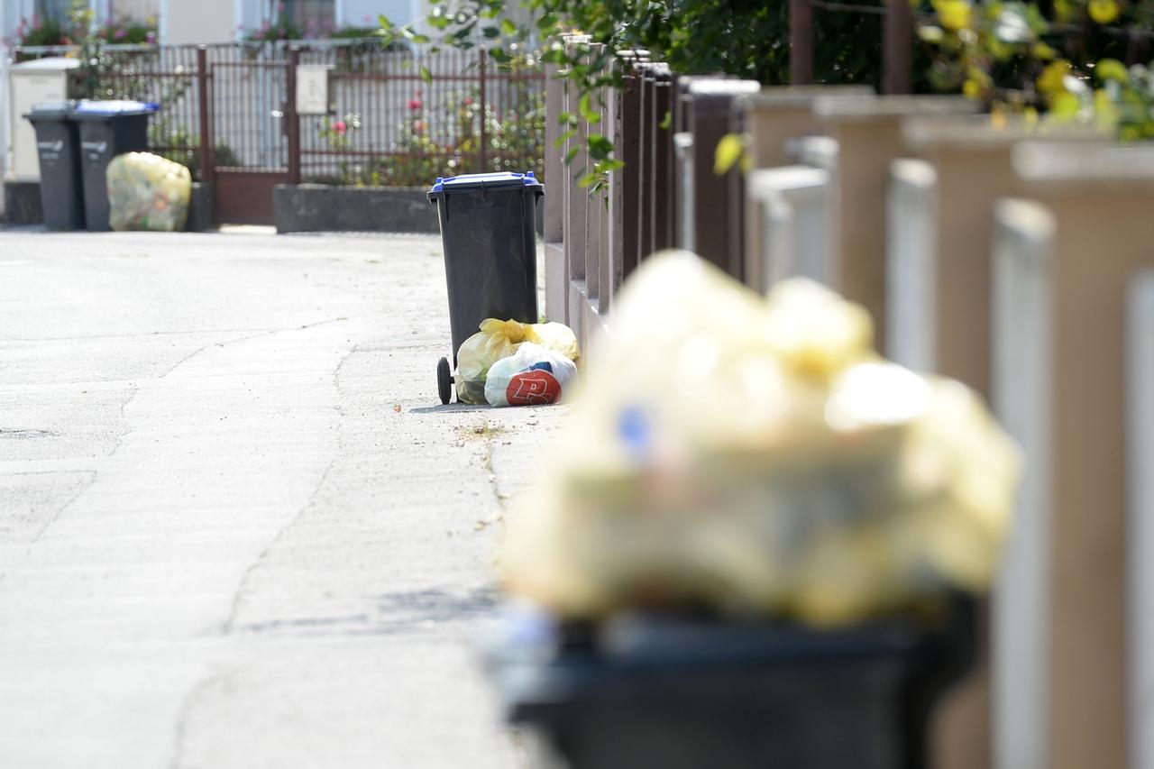 Varaždin: Podijeljene kante za razvrstavanje otpada