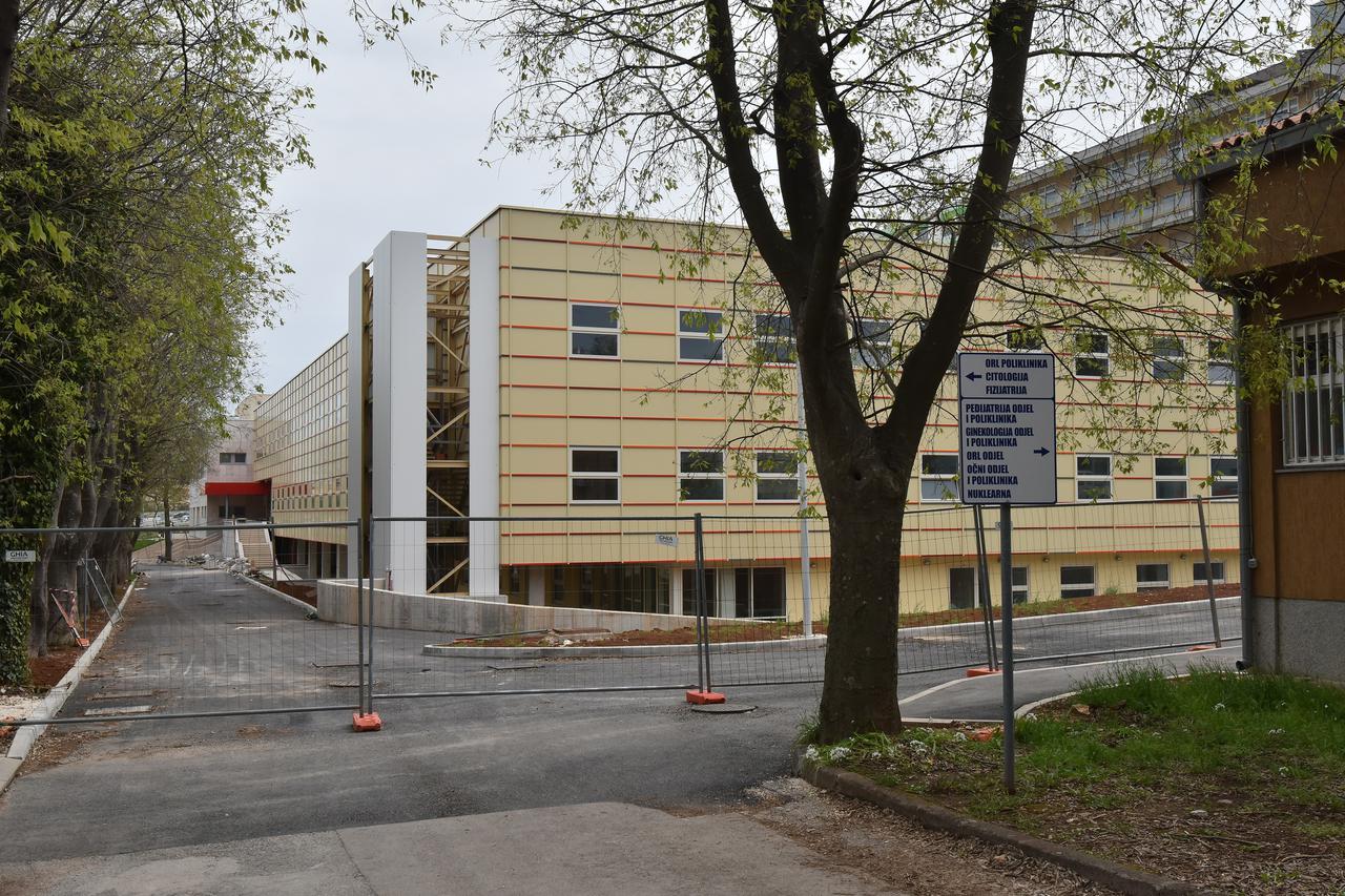 Pulska bolnica