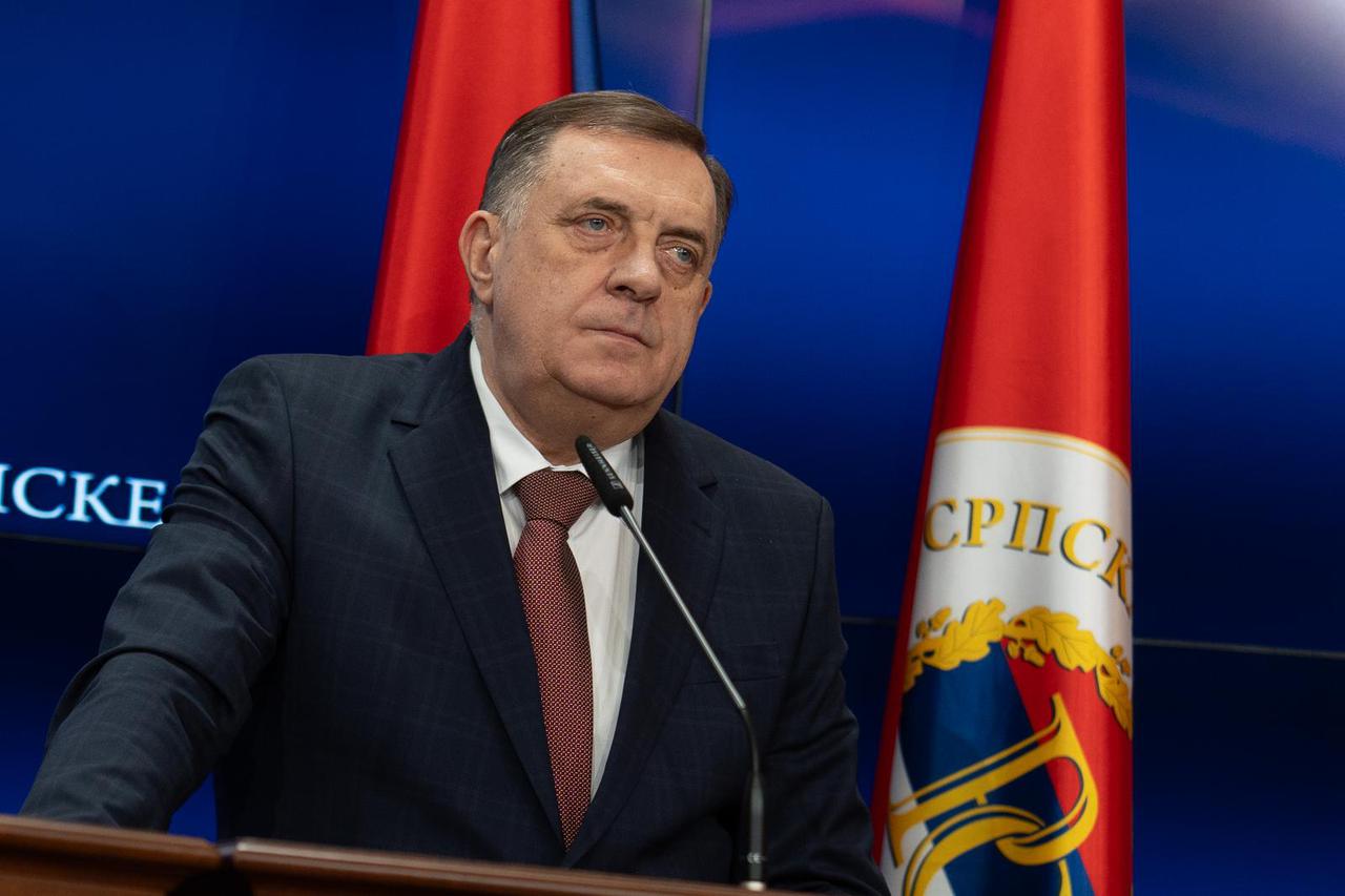 Banja Luka: Milorad Dodik i Željka Cvijanović održali konferenciju za medije povodom trenutne krize u BiH nakon presude Dodiku