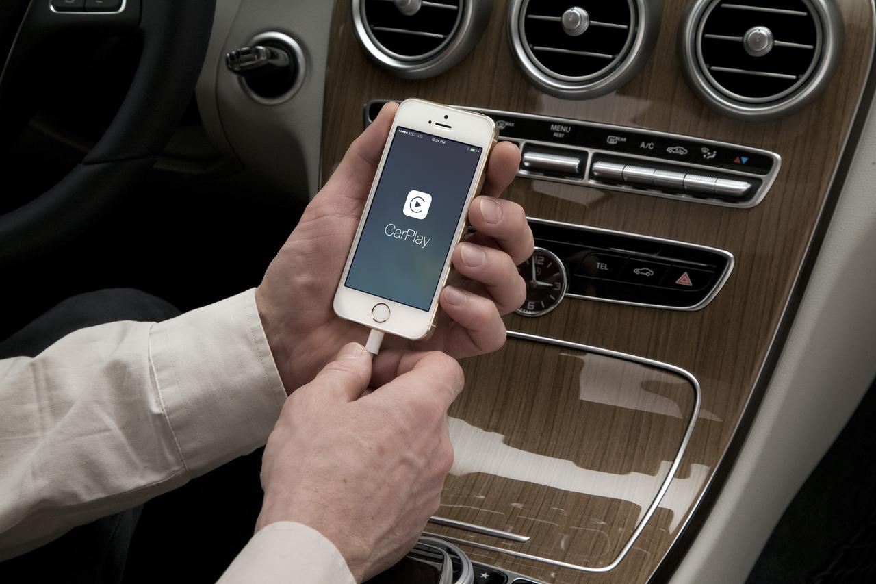 Već je i u najmanjim vozilima moguće na zaslonu automobila upravljati aplikacijama s pametnog telefona