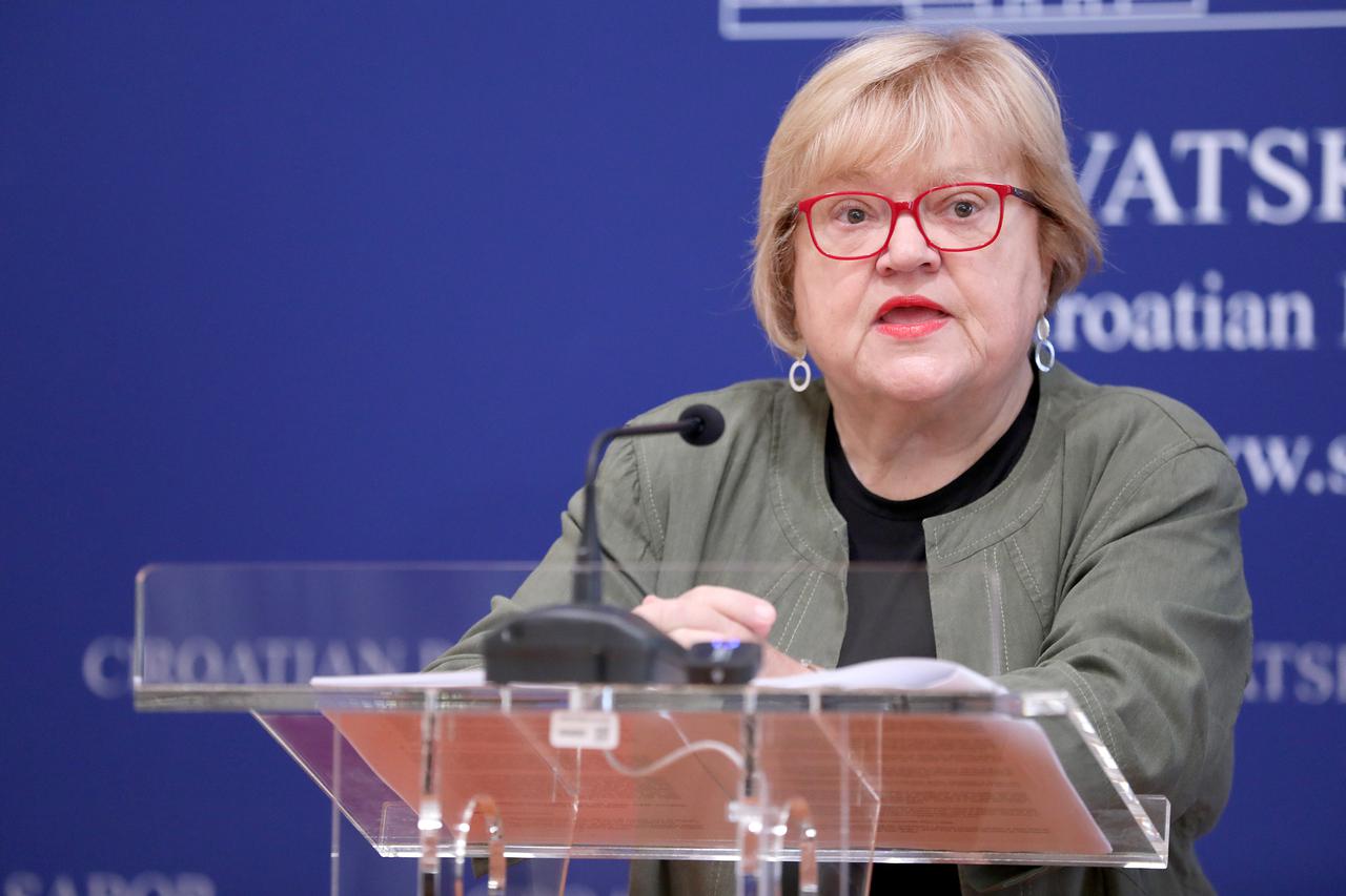 Zagreb: Anka Mark Taritaš održala konferenciju za medije na temu "Je li tko vidio ministra Paladinu?"
