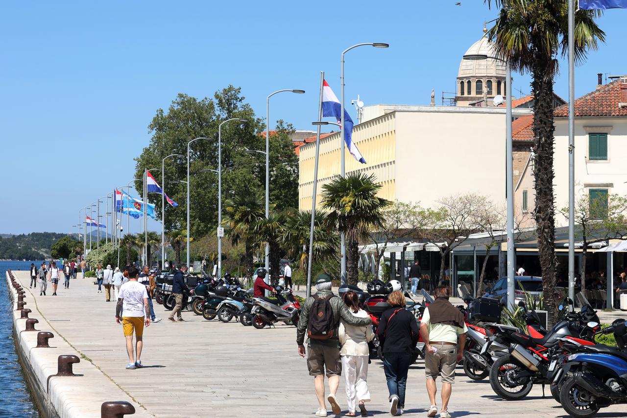 Lijep i sun?an dan u Šibeniku