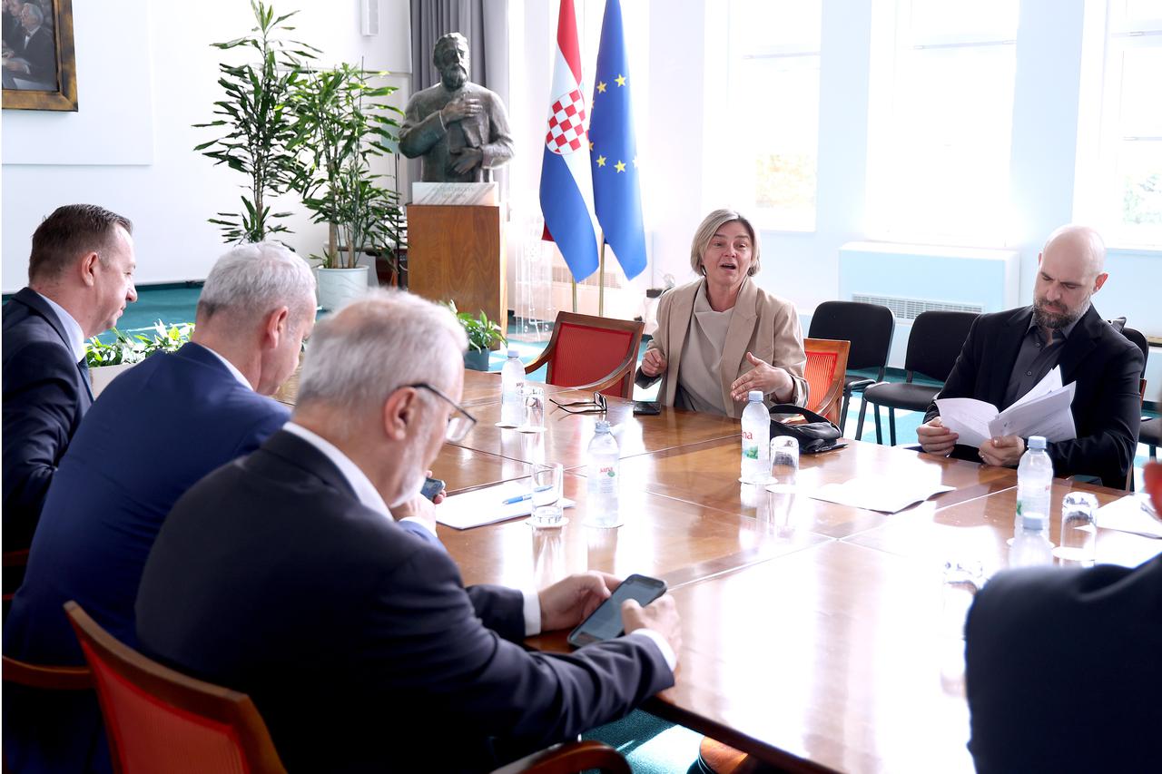 Zagreb: Odbor za Ustav, Poslovnik i politički sustav o proceduri predlaganja i utvrđivanju liste kandidata za suce Ustavnog suda