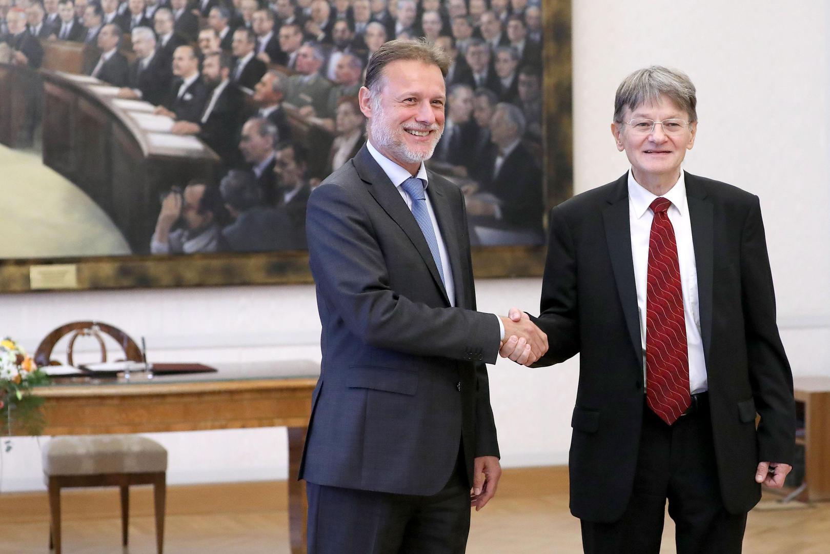 18.10.2021., Zagreb -Izabrani predsjednik Vrhovnog suda Republike Hrvatske i predsjednik Drzavnog izbornog povjerenstva Radovan Dobronic prisegnuo je danas pred predsjednikom Hrvatskoga sabora Gordanom Jandrokovicem. Photo: Patrik Macek/PIXSELL