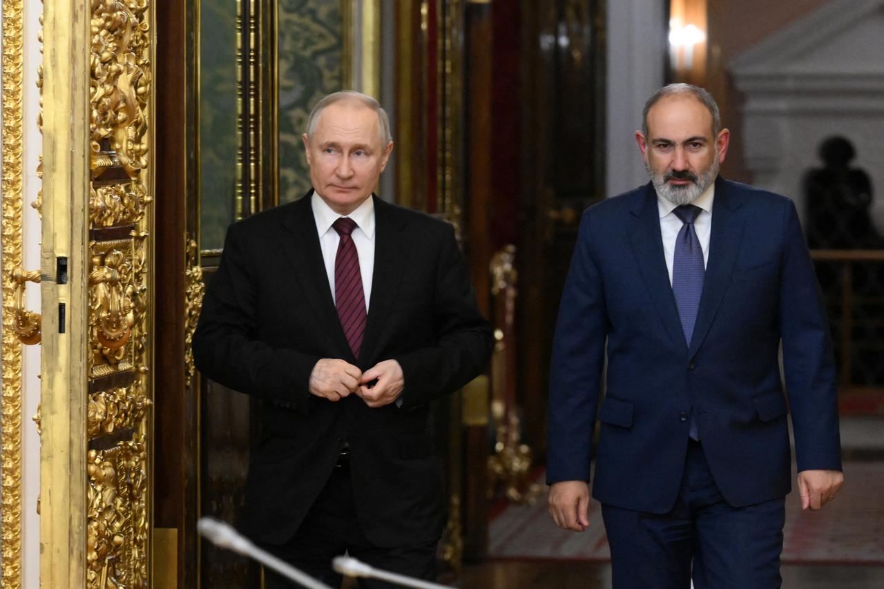 Russian President Vladimir Putin meets with Armenian Prime Minister Nikol Pashinyan in Moscow