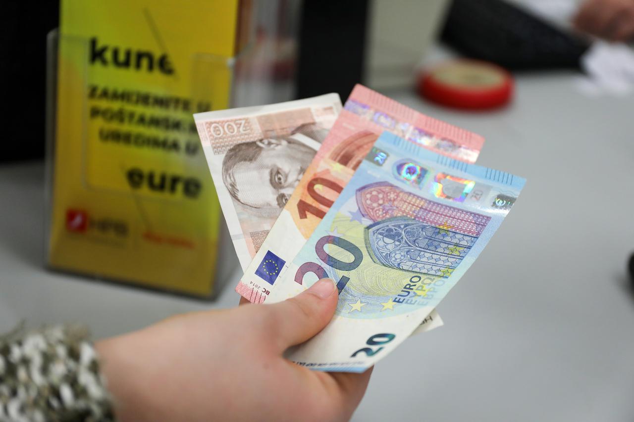 Poštanski ured, jedina mjenjačnica u kojoj danas možete promijeniti kune u eure