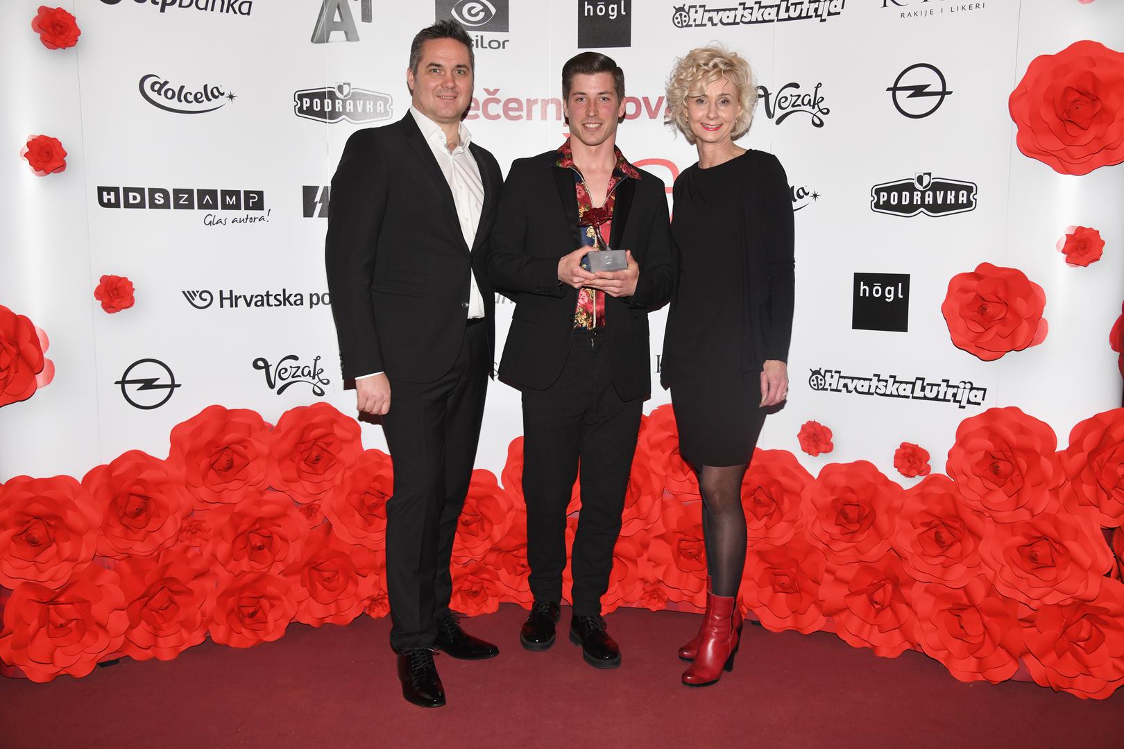 Marin Pucar i Marinka Akrap iz Podravke s glumcem Markom Braićem