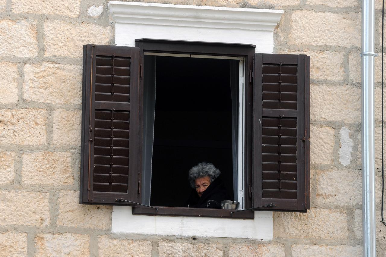 Zlarin,otok,život na otoku