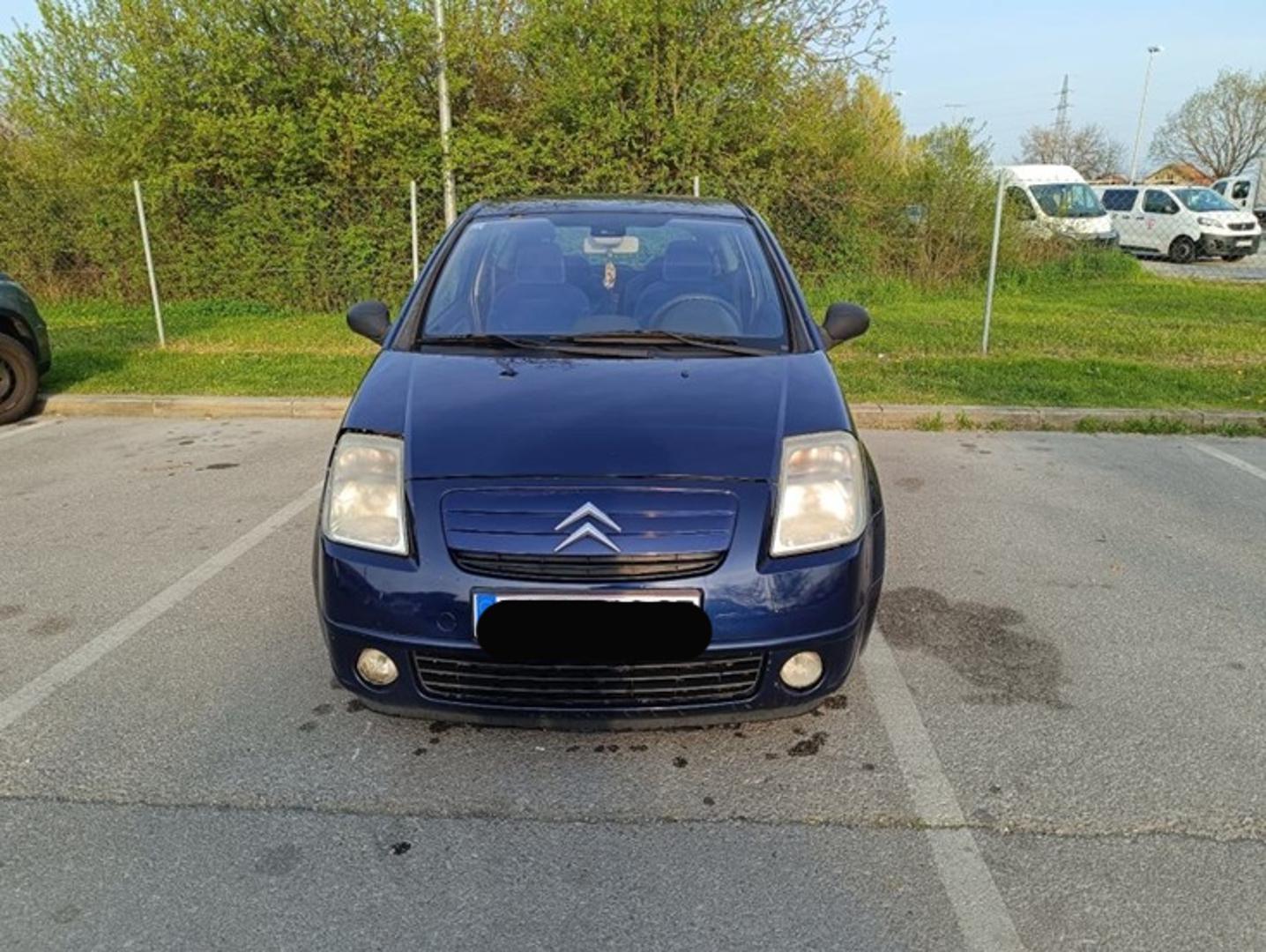 Popularna marka među jeftinijim rabljenim vozilima je i Citroen, ovaj se nudi za 900 eura, nalazi se u Sesvetama. Automobil je 
 iz 2004. godine, a registriran je do siječnja 2026. Prešao je 182.300 km, dizelaš je sa snagom motora 50 kW.