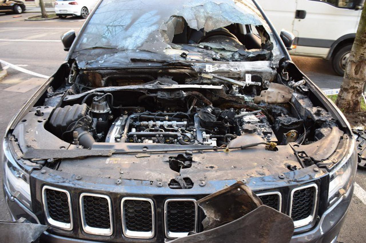 Namjerno zapalio automobil