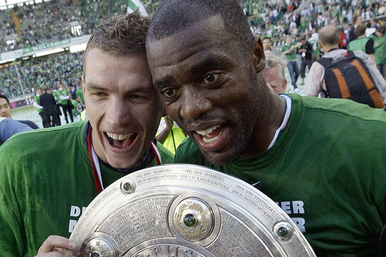 Edin Džeko, Grafite