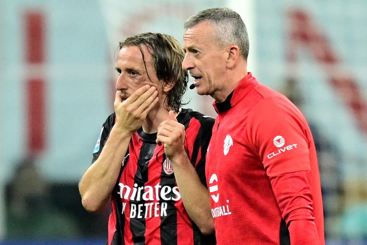 Serie A - AC Milan v Juventus