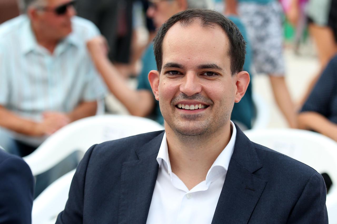 Otvoren 6. Međunarodni festival pršuta