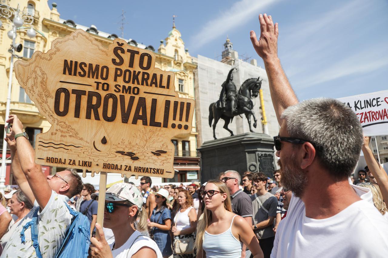 Tisuće prosvjednika preplavile središte Zagreba zbog otpada u Lici