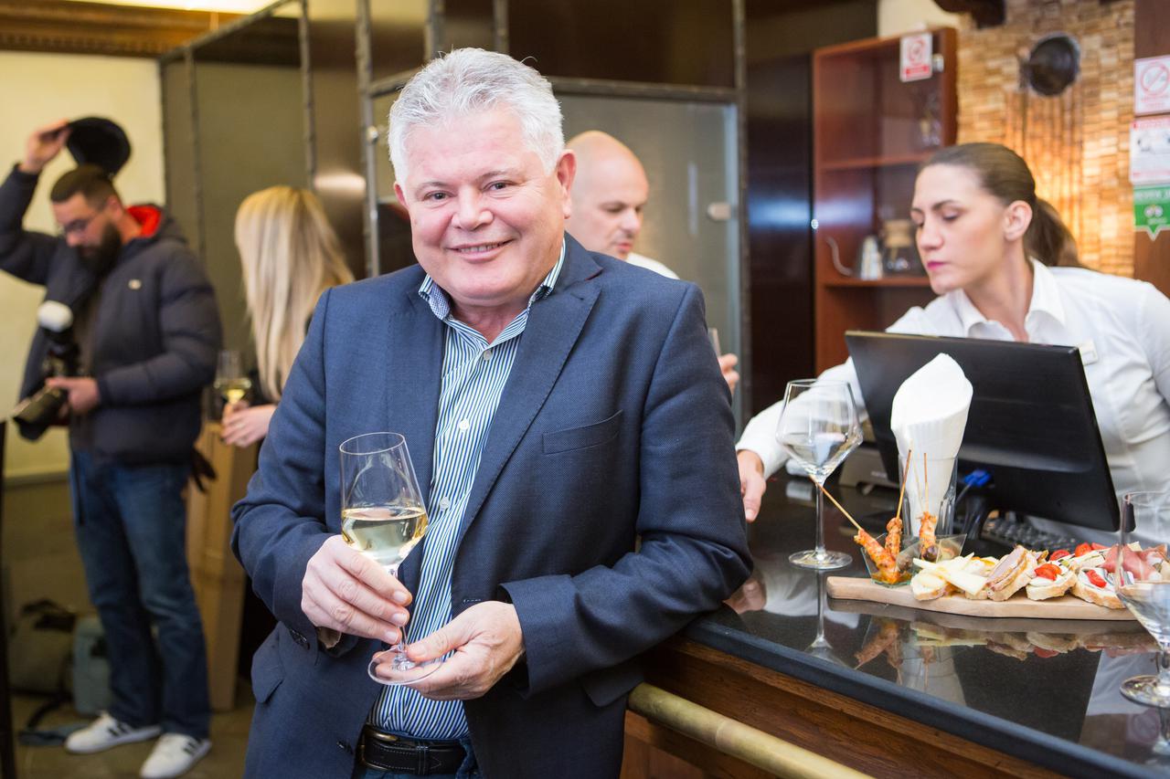 20.12.2016., Dubrovnik - Gradonacelnik Andro Vlahusic organizirao je domjenak za novinare u hotelu Pucic Palace.  Photo: Grgo Jelavic/PIXSELL