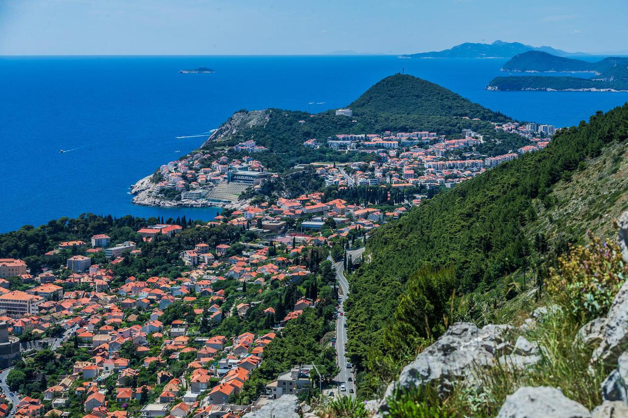 Panorama Dubrovnika i okolice sa Srđa