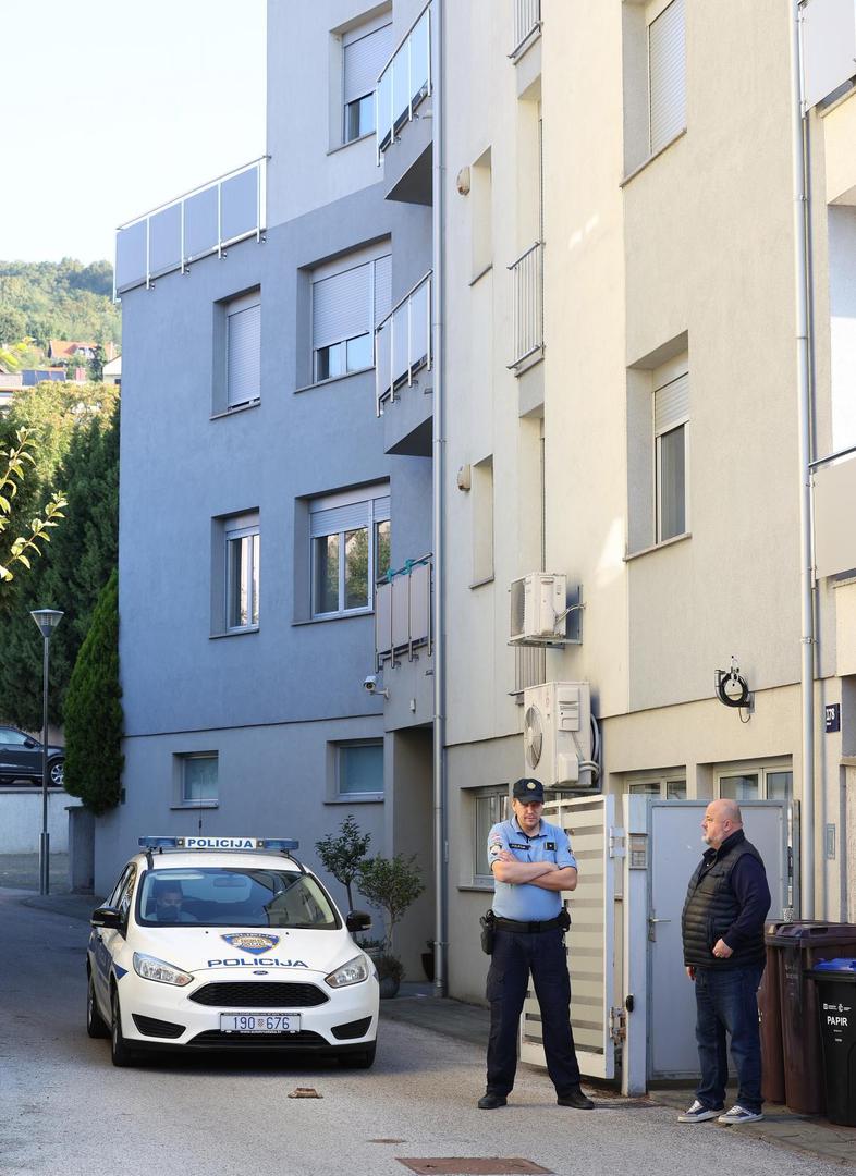 25.09.2021., Zagreb - Policija obavlja ocevid ispred zgrade u Mlinovima, u kojoj je nocas ubijeno troje ljudi. Photo: Marko Prpic/PIXSELL