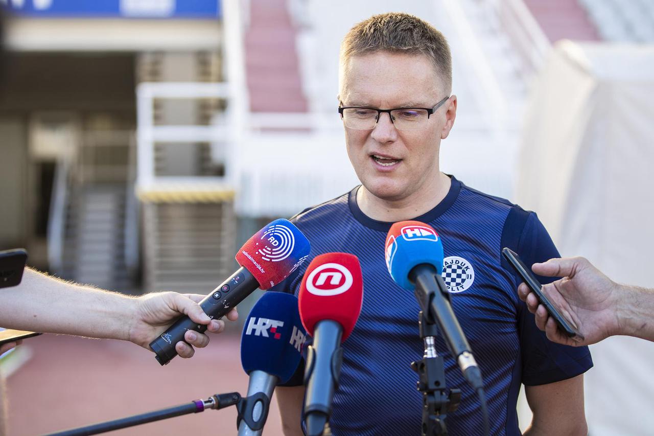 Split: Trener Hajduka Valdas Dambrauskas i sportski direktor Mindaugas Nikolicius dali su izjave uoči okupljanja igrača Hajduka