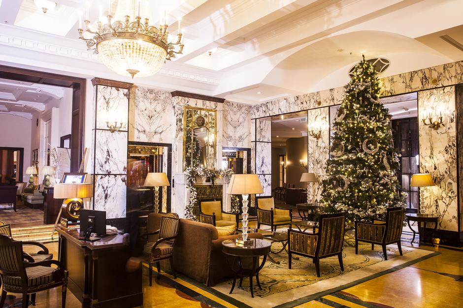 Adventski nedjeljni brunch u Esplanadi