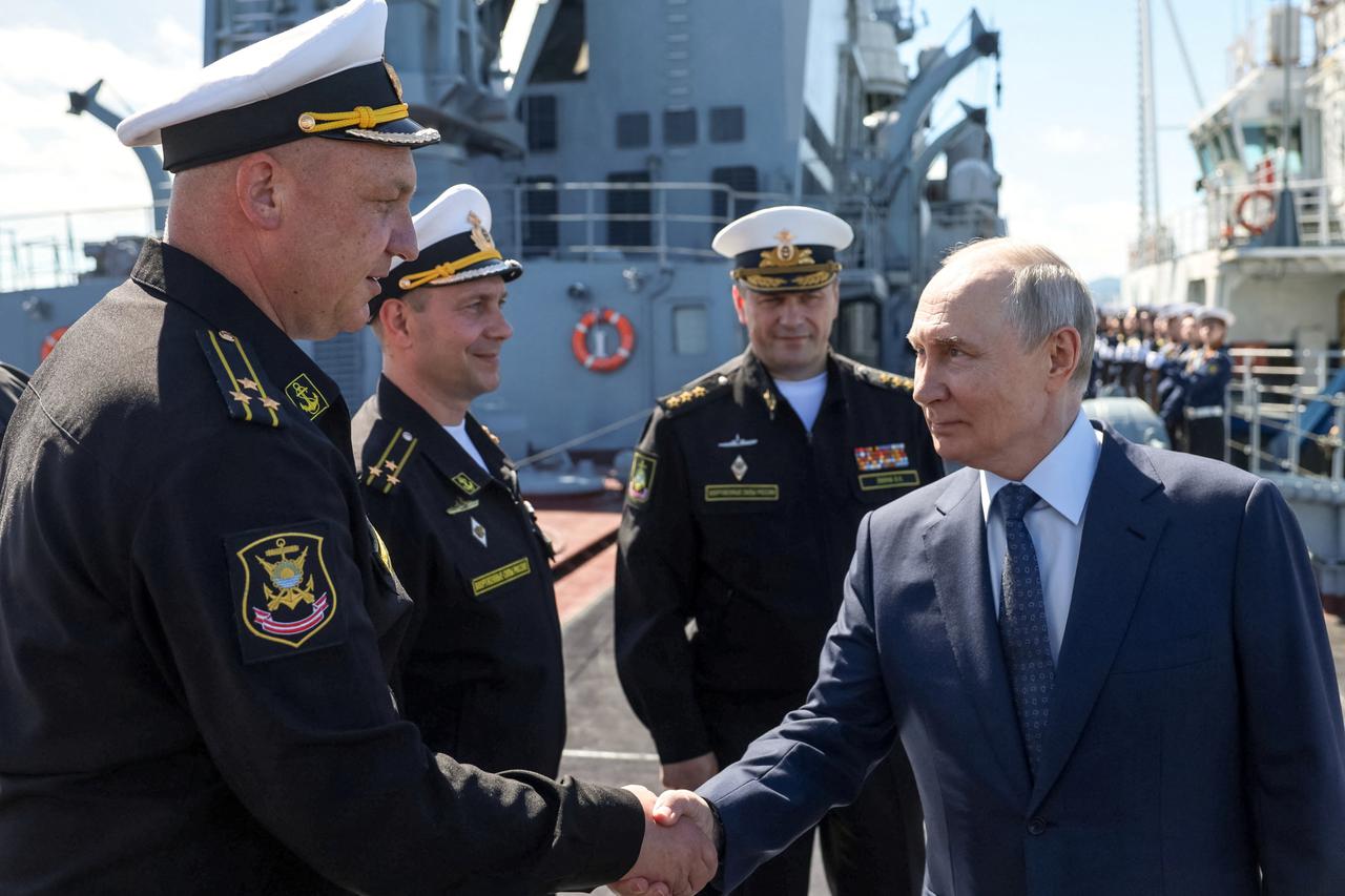 storyeditor/2026-08-15/2026-08-13T090802Z_2032819298_RC2LXMAKKVD0_RTRMADP_3_RUSSIA-NATO-PUTIN.JPG