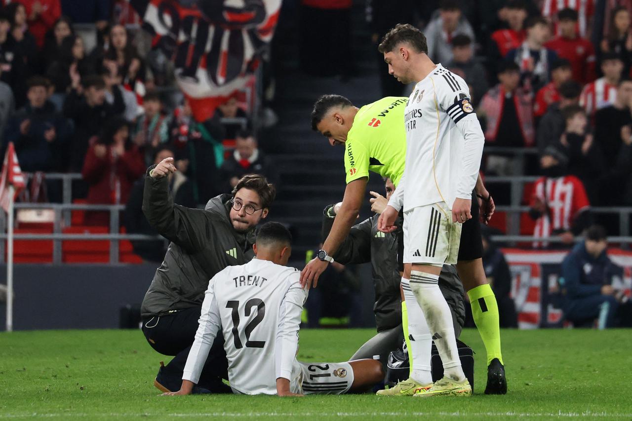 LaLiga - Athletic Bilbao v Real Madrid