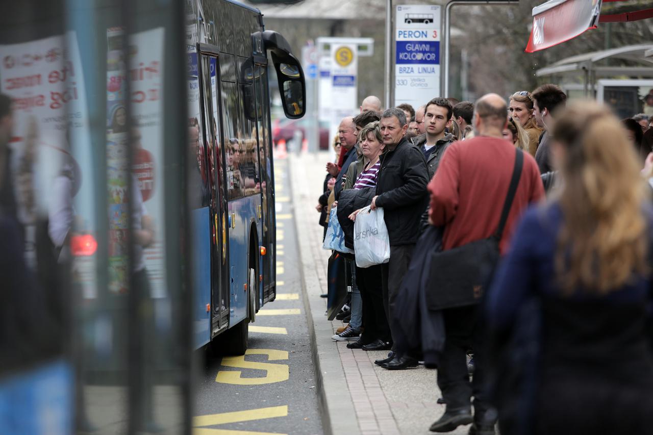 26.03.2015., Zagreb - Autobusna stanica na Glavnom kolodvoru ZET-ove linije 268 za Veliku Goricu. Photo: Grgur Zucko/PIXSELL
