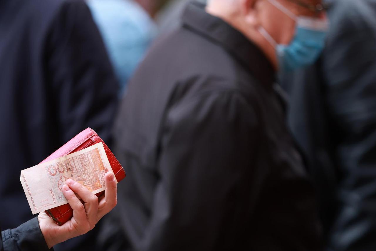 Zagrepčani se pripremaju za blagdan Svi sveti