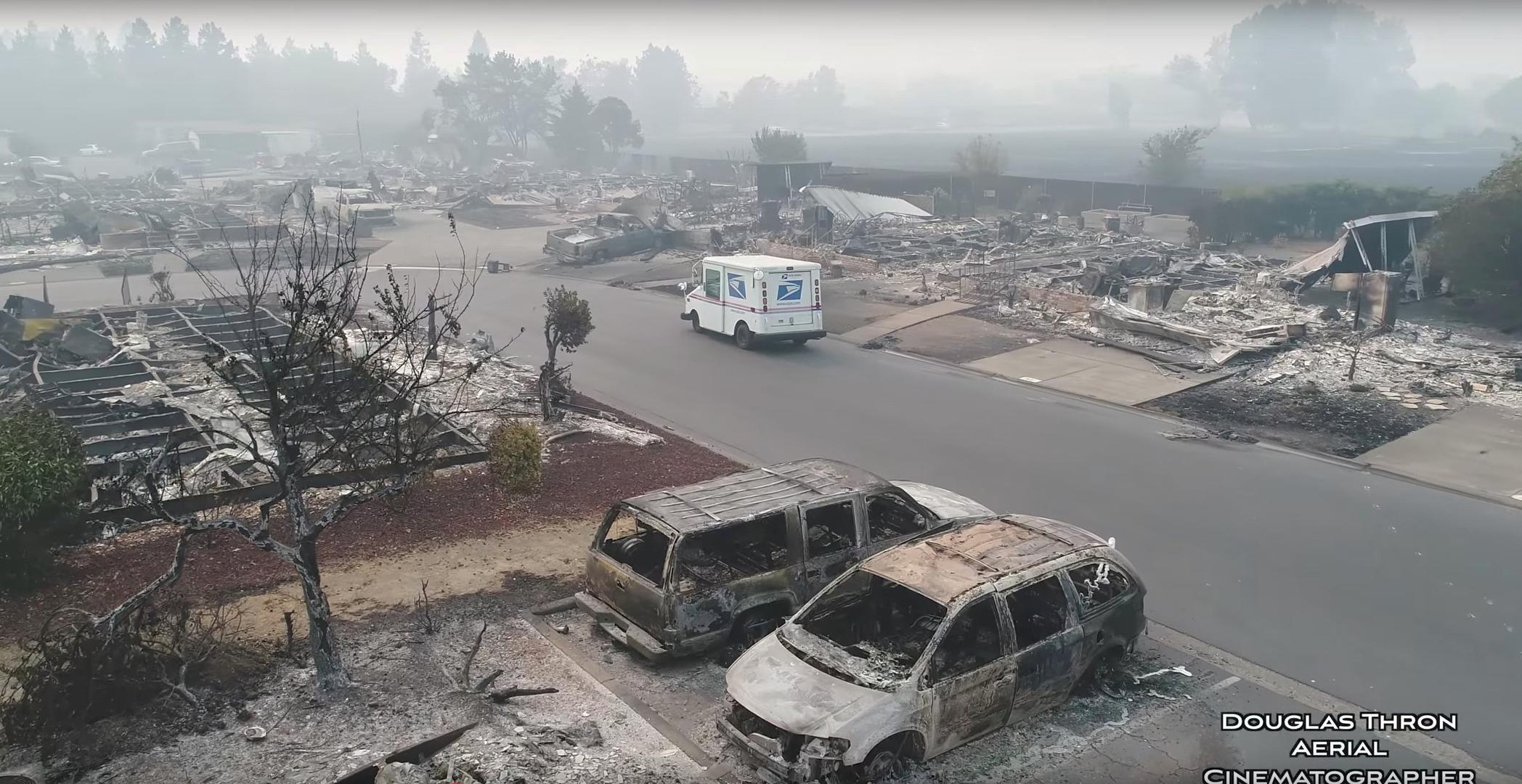 Kalifornija je pozvala susjedne američke savezne države da se pridruže borbi protiv posebno žestokih šumskih požara u kojima su od nedjelje poginule 24 osobe, 3500 građevina je uništeno, za više stotina osoba ne zna se gdje se nalaze, a stanje bi se moglo još pogoršati...


