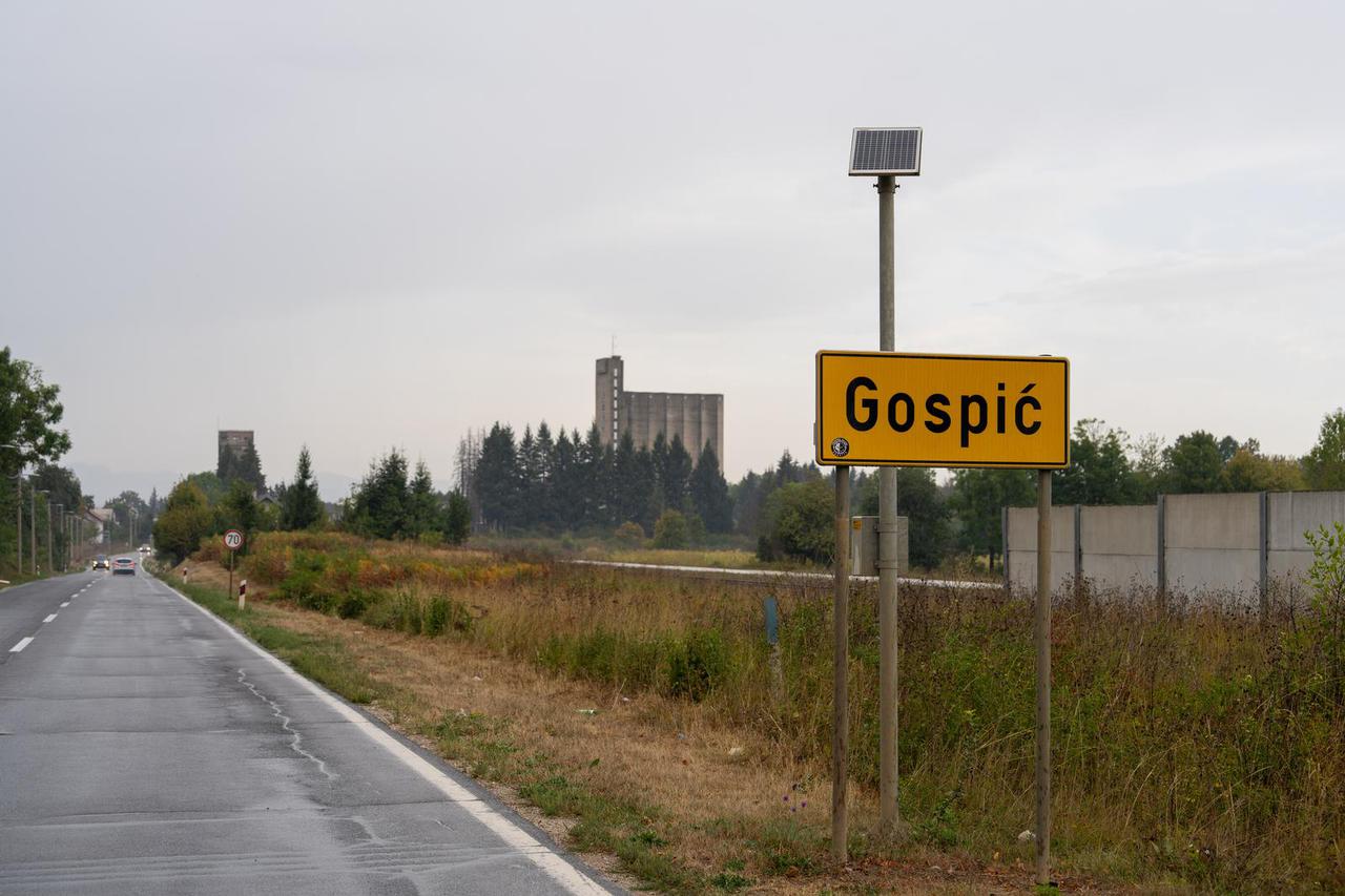 Gospić: Reportaža o životu kraj ilegalnog odlagališta otpada