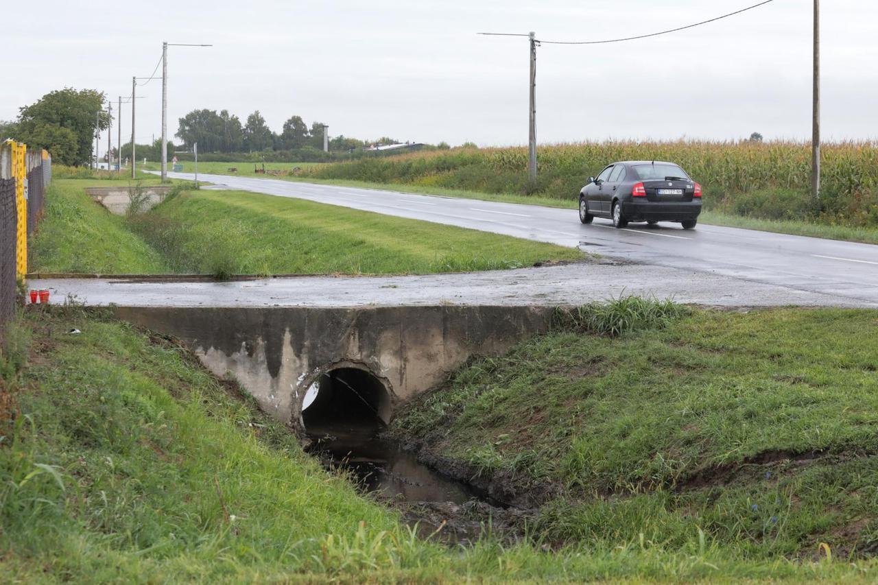 U prometnoj nesreći kod Vladislavaca jedna je osoba poginula
