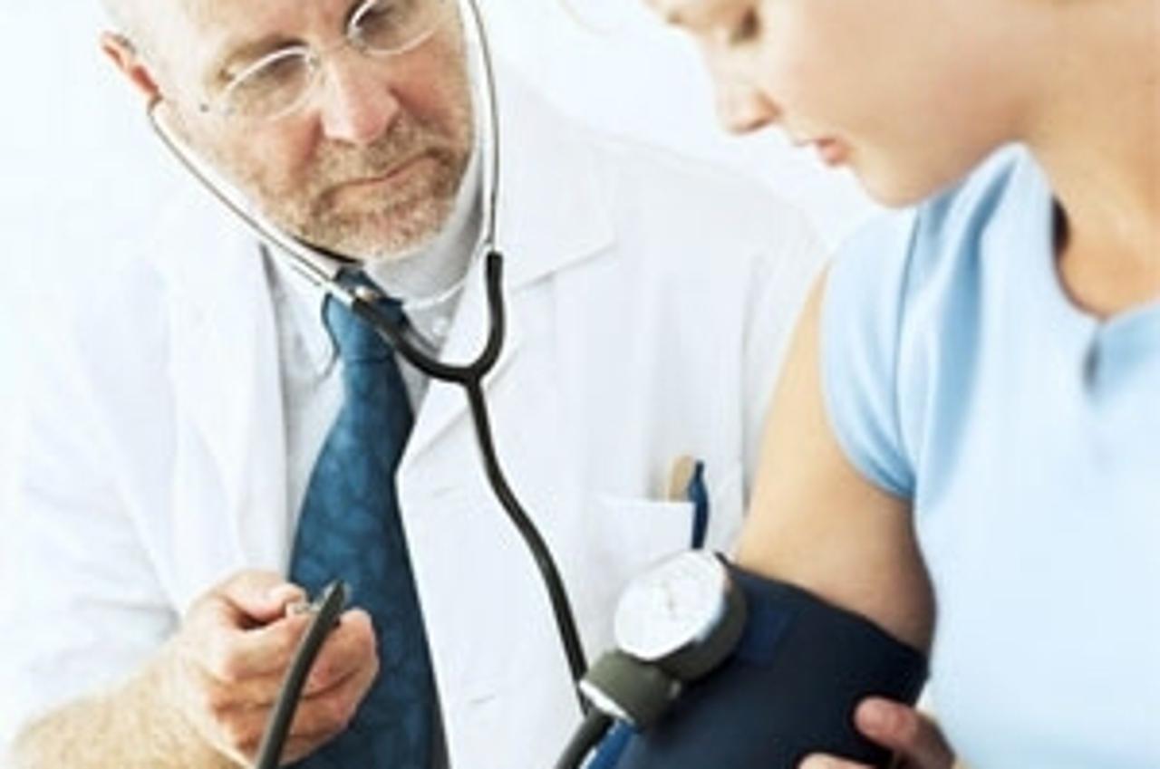 'tlak tlakomjer zdravlje lijecnik zena'