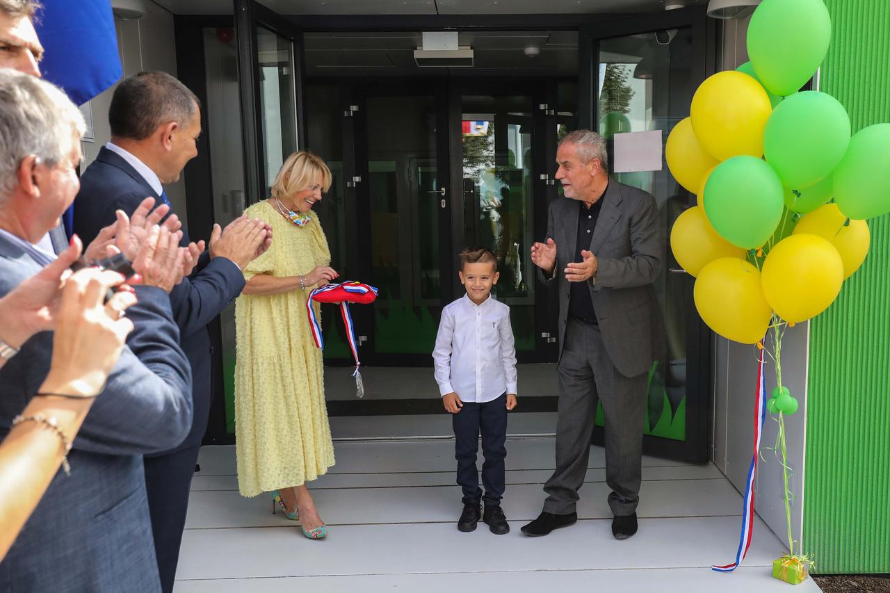 Zagreb: Gradonačelnik Bandić otvorio novi dječji vrtić Vrbani II