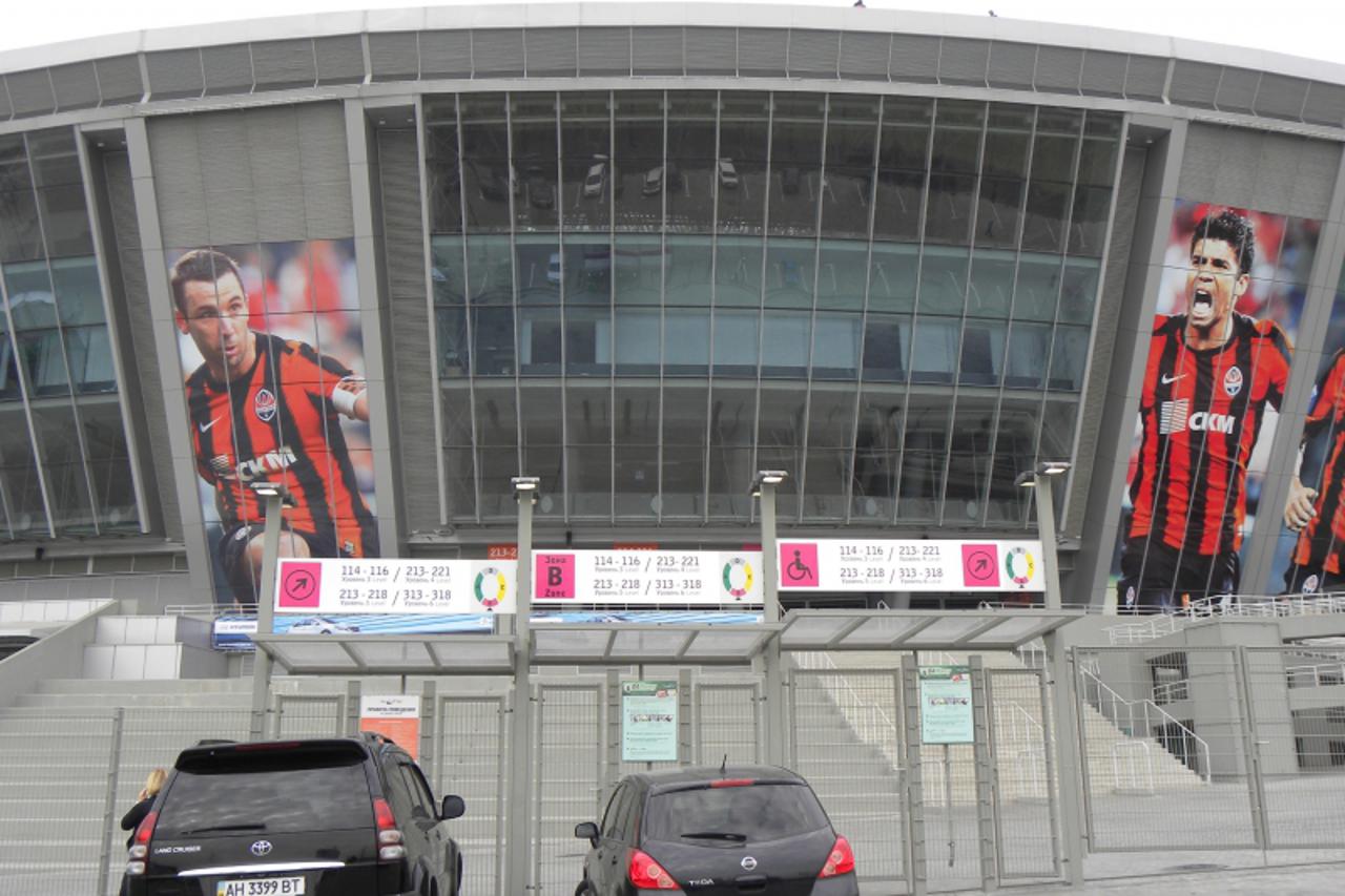 \'                               \'