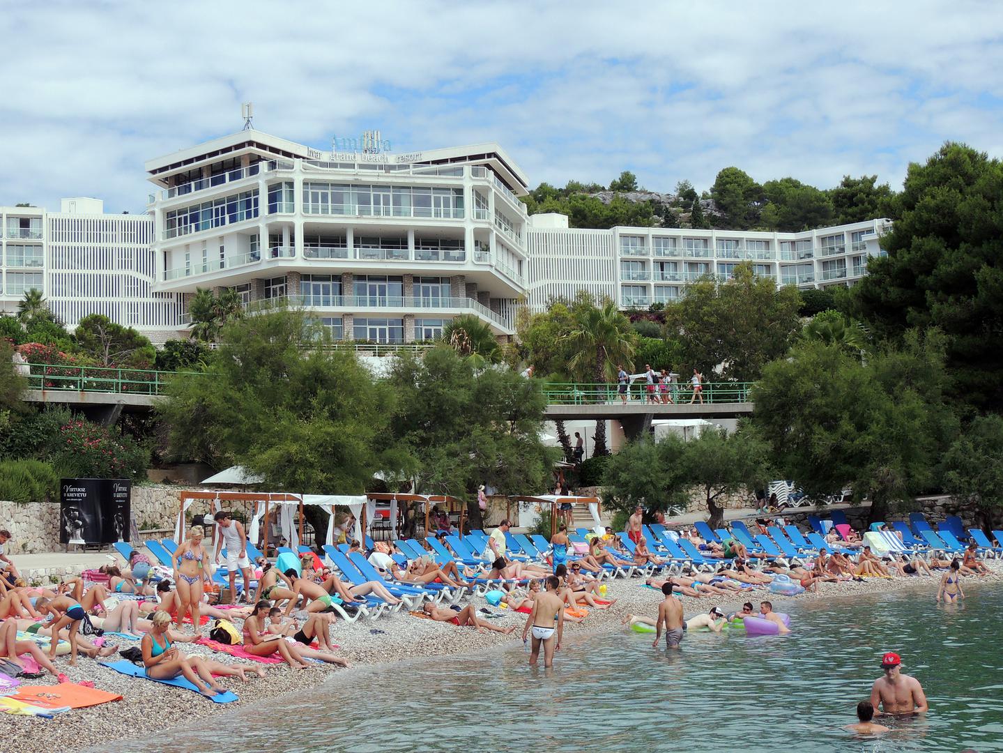 Luksuzni hoteli moraju imati i djelatnike na razini, zato rade u tolikoj mjeri s mladima